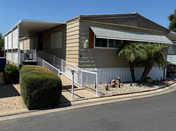 250 E Las Palmas Ave #8, Patterson, CA 95363