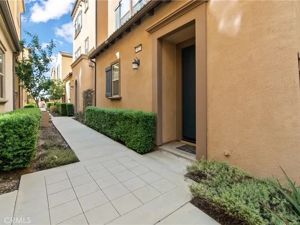 822 Mandarin Way, Upland, CA 91786