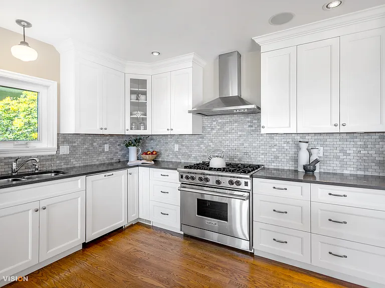 1460 Nelson Ave — Photo 10