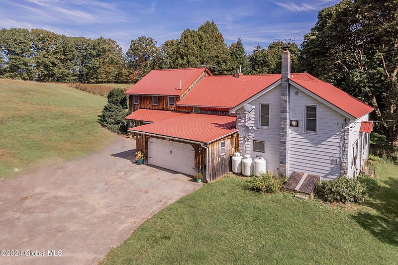 3rd image of 263 Griffis Road