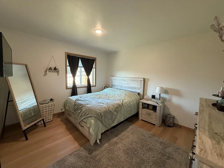 Archer Flats — Photo 15