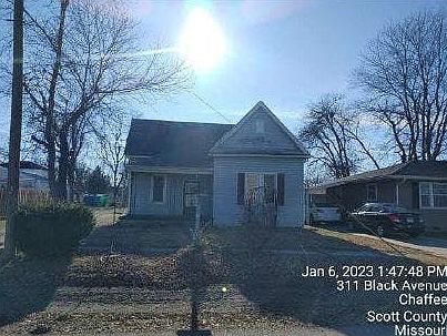 1st image of 310 Black Ave