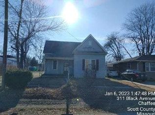 310 Black Ave, Chaffee, MO 63740