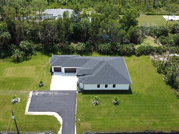 2nd image of 106 20th AVE NW