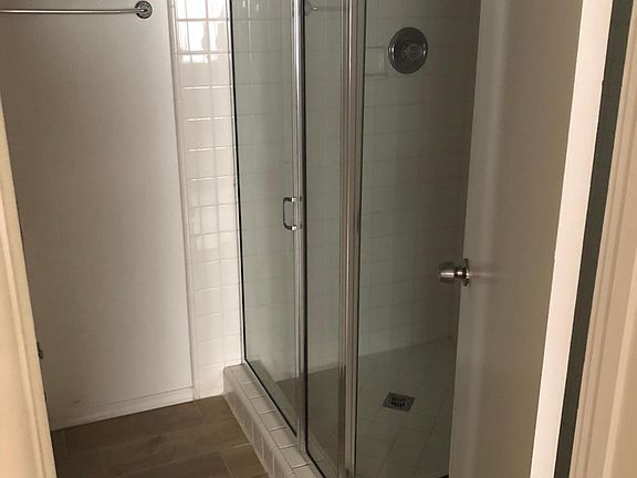 3rd image of 1001 E California Ave APT 3