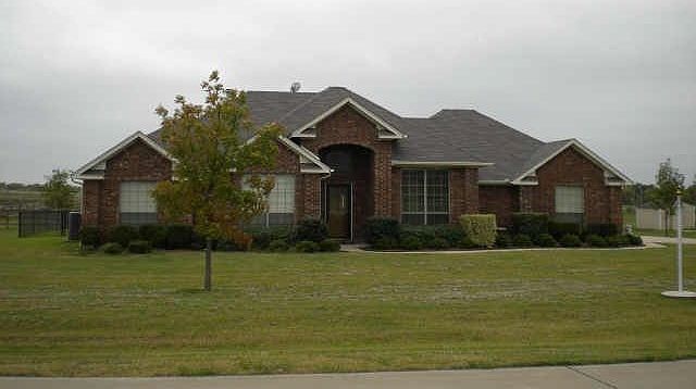 1st image of 214 Country Manor Ln