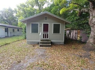 1327 NE 3rd Ave, Gainesville, FL 32641
