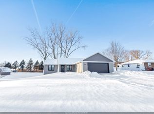 3504 Aerts Ln, De Pere, WI 54115