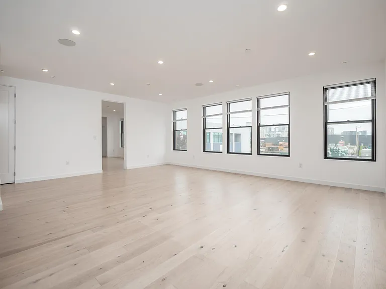 340 W 2nd St #9 — Photo 12