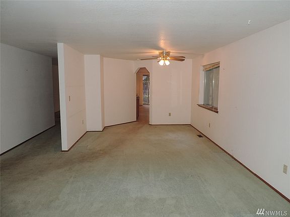 4th image of 3142 Bucknell Ct SE