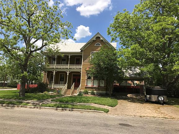 2nd image of 501 E 3rd St