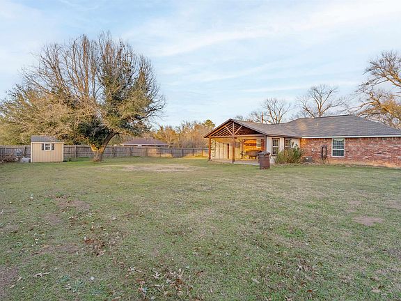 3rd image of 1651 County Road 1147 N
