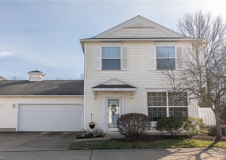 1st image of 26167 Hawthorne Ct #B
