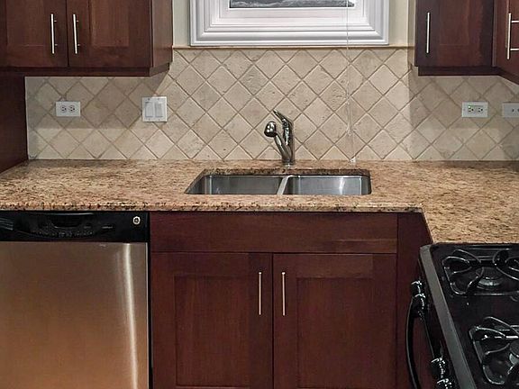 2nd image of 2327 N Southport Ave #2S
