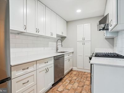 214 Park Terrace Ct SE APT 88, Vienna, VA, 22180