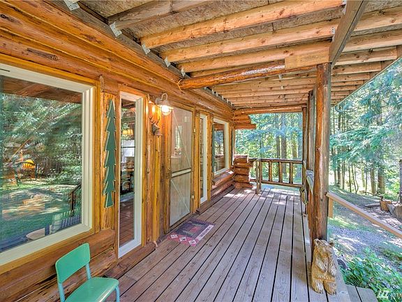 3rd image of 765 Lost Mountain Ln