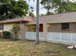 1170 Oakes Blvd, Naples, FL 34119