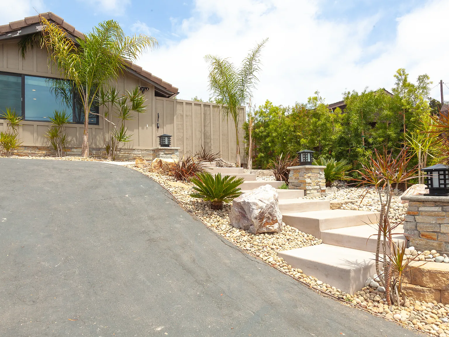 1 bed, 835 sqft, $3,950 — Photo 1