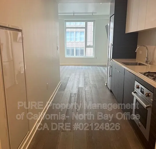 1688 Pine St #608 — Photo 4