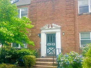 1221 Raum St NE APT 3, Washington, DC 20002