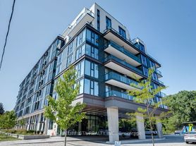 250 Lawrence Ave W
