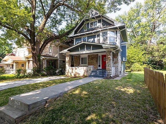 3rd image of 3428 College Ave
