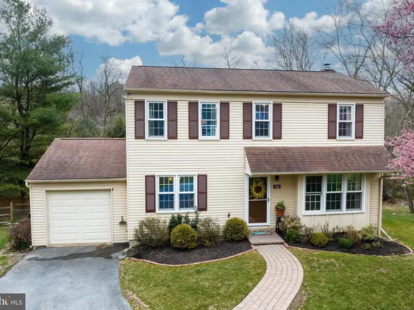 418 Chippenham Ct, Downingtown, PA 19335