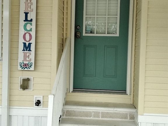 3rd image of 287 Dillard Ave