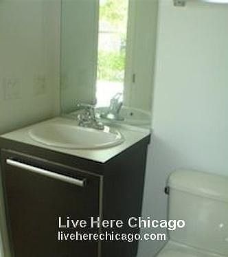 4th image of 5054 N Winthrop Ave APT 207