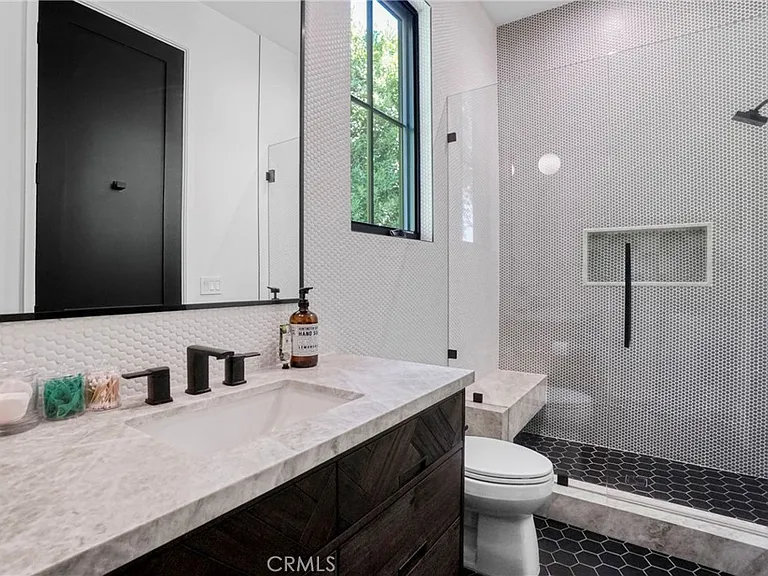 4961 Edgerton Ave — Photo 29