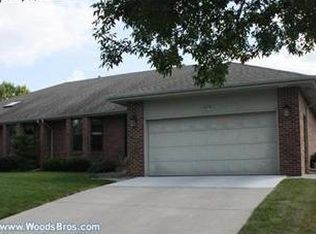 4821 Sugar Creek Rd, Lincoln, NE 68516