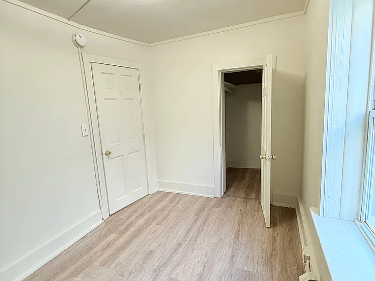 7 West Ln #2B — Photo 4