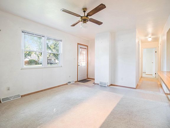 4th image of 609 N Oakland Ave