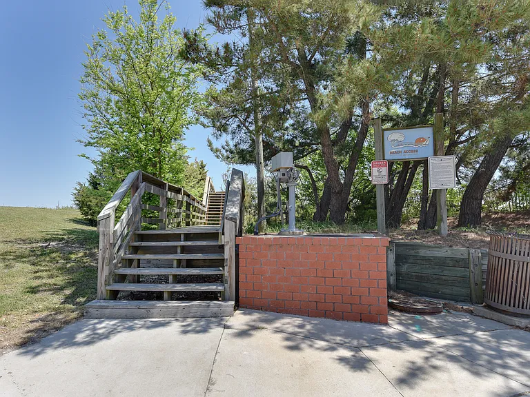 1508 W Ocean View Ave #1 — Photo 10