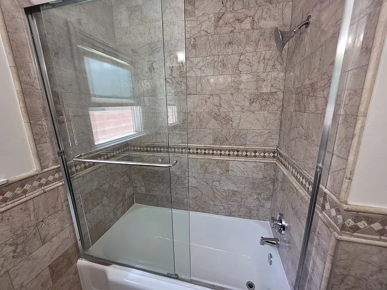 20758 Stephanie Dr — Photo 23