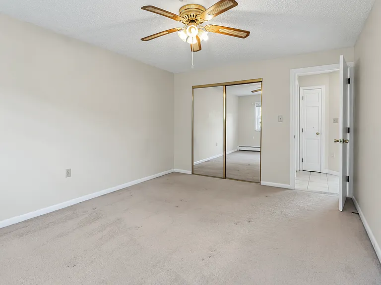 35 Fernview Ave #5 — Photo 20