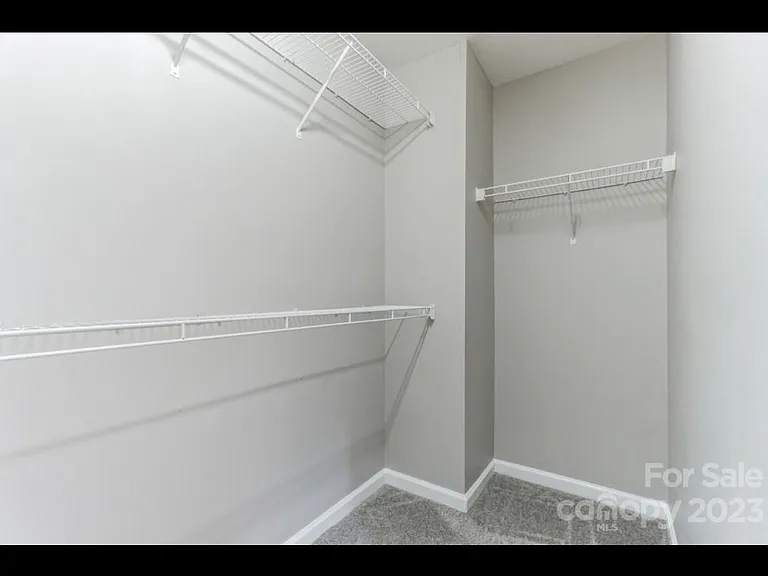 7811 Lennoxshire Ln — Photo 4