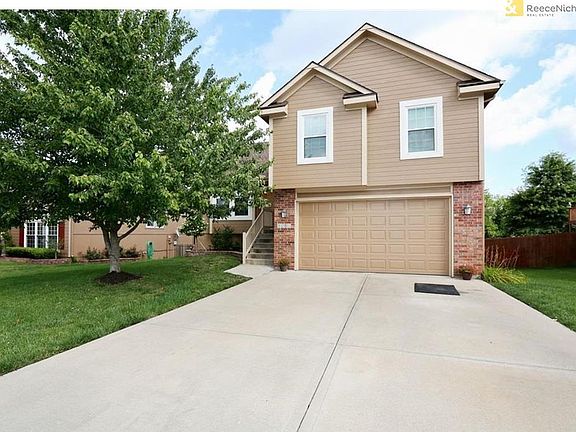 2nd image of 1253 SE Princeton Dr