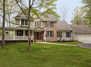 10710 Bell St, Newbury, OH 44065