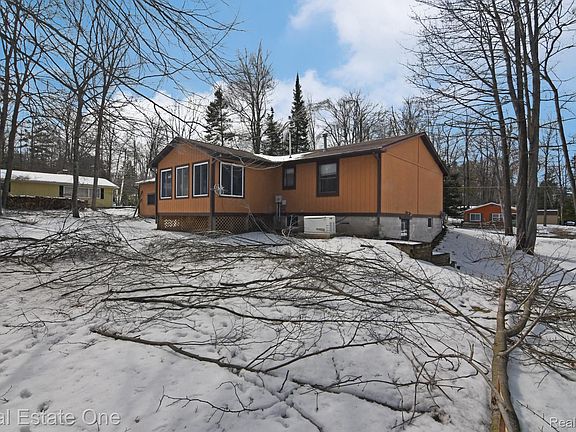 4th image of 4288 N Ash Rd