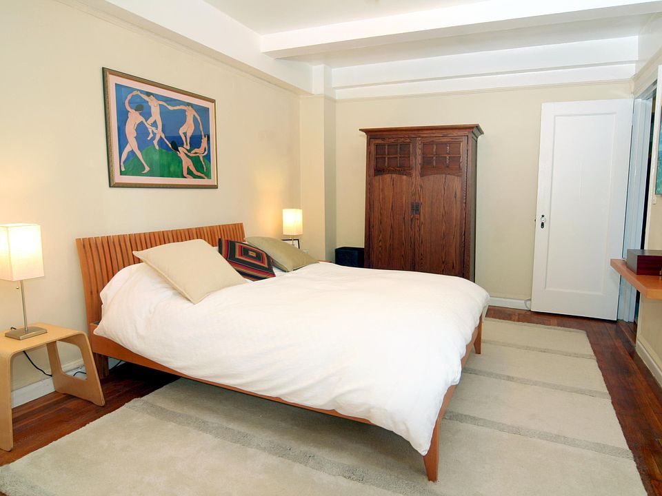 2nd image of 127 W 96th St APT 14E