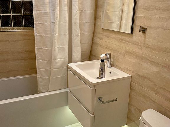 4th image of 3419 W Hollywood Ave #1W