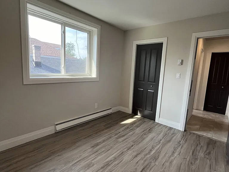 340 Campbell Ave #302 — Photo 7