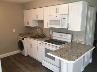 805 10th St SW APT A, Largo, FL 33770