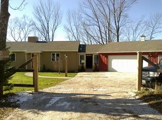 866 E Washington Rd, Hinsdale, MA 01235