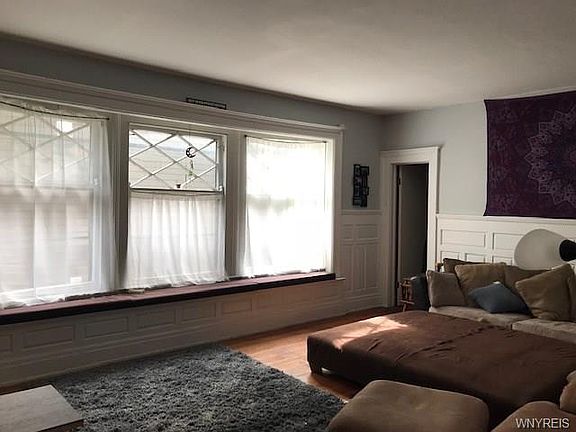3rd image of 50 Ashland Ave