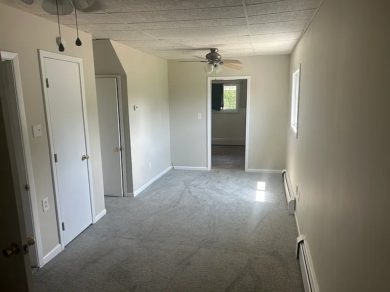 405 Gravity Ave #1 — Photo 7
