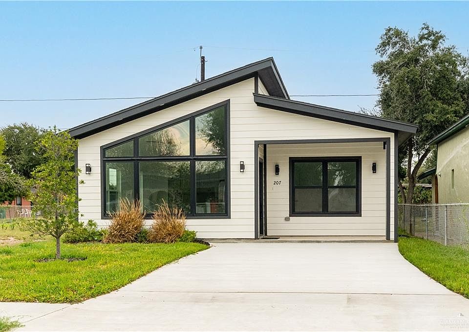 1st image of 207 E Diaz Ave
