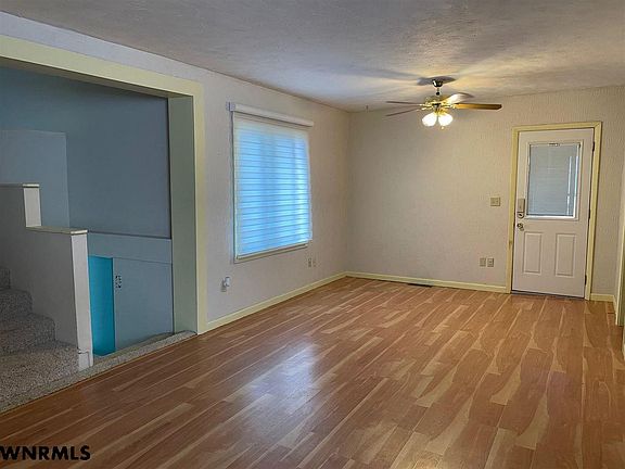 4th image of 327 W 11th St