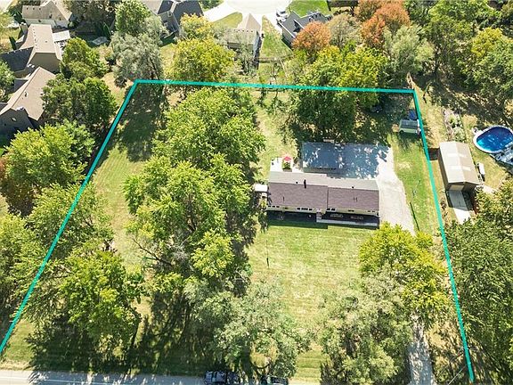 3rd image of 2633 E Langsford Rd